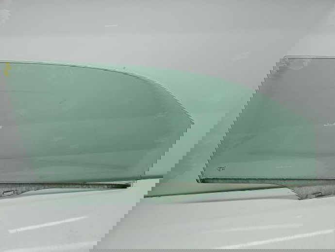 Geam usa dreapta fata Volkswagen UP [Fabr 2011-2019] OEM