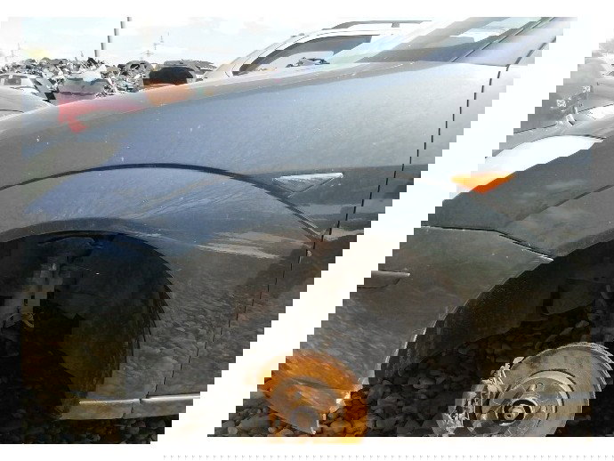 Aripa stanga Ford Focus 1 1.6 benz OEM 1998-2005