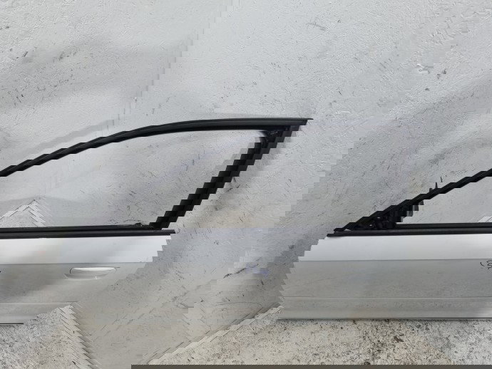 Usa stanga fata AUDI A3 (8P1) [Fabr 2003-2012] LY9C