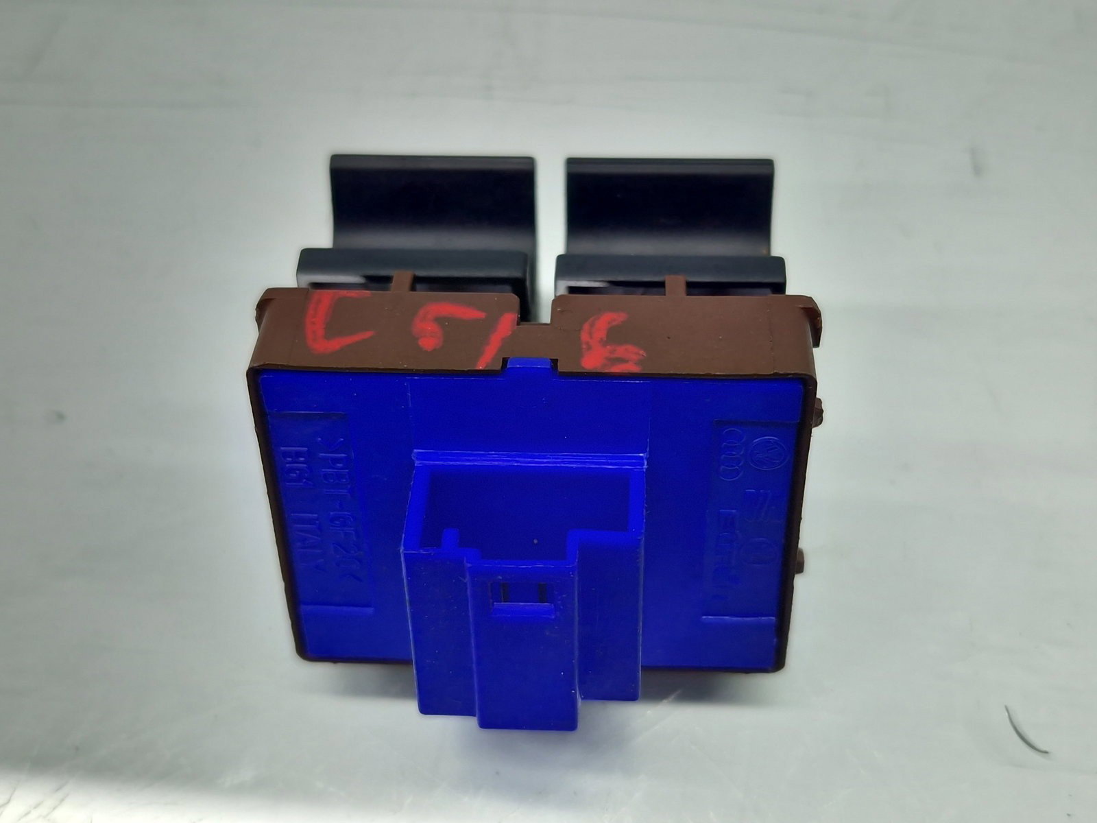 Buton deschidere haion Volkswagen Passat B6 (3C2) [Fabr 2005-2010] 3C0959903B - imagine 6