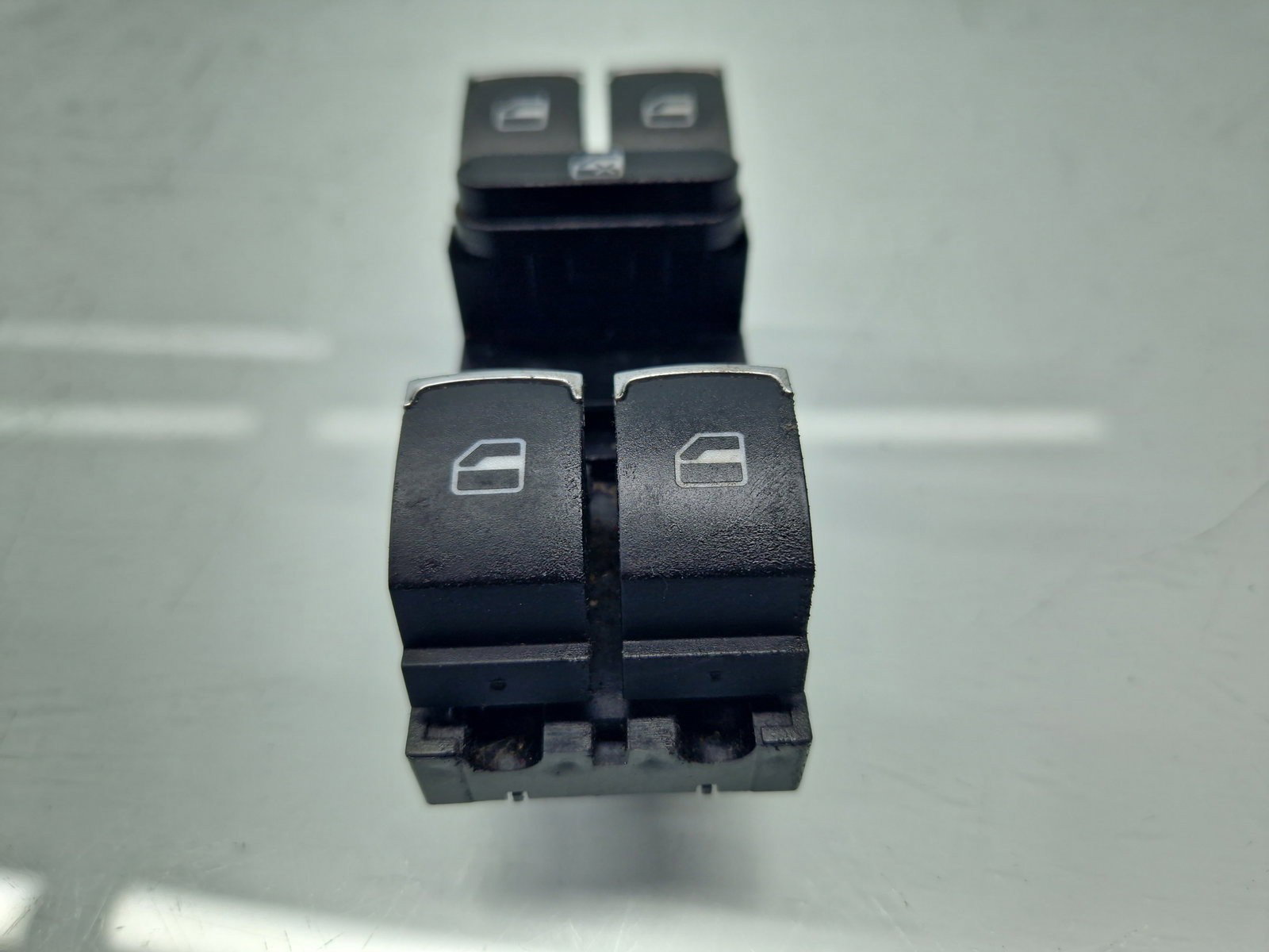 Butoane comanda geamuri sofer Volkswagen Passat B7 (362) [Fabr 2010-2014] 3C8959857 - imagine 4