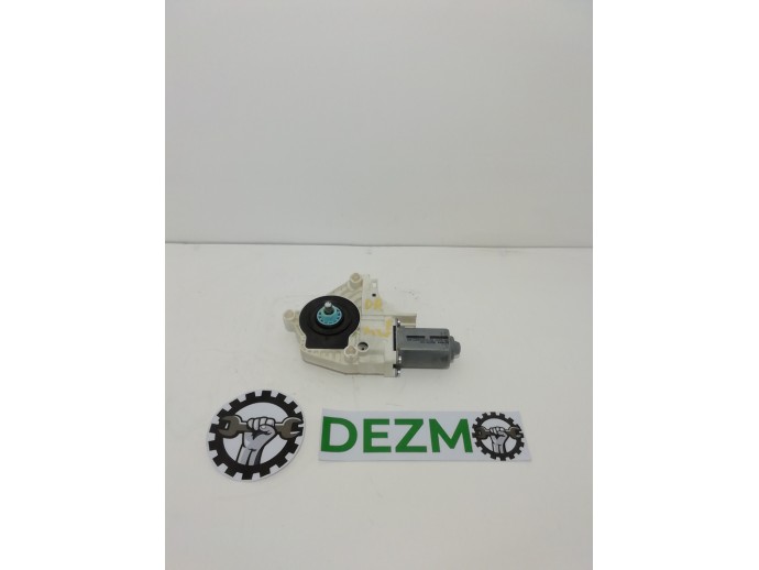 MOTORAS MACARA GEAM DREAPTA FATA AUDI A4 B8 8K0959802A