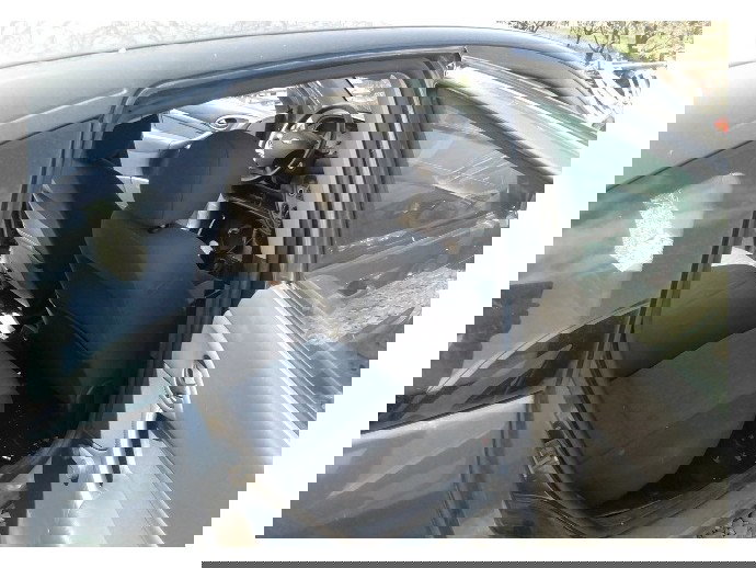 Cheder usa dreapta spate Ford Focus 1 1.6 benz OEM 1998-2005