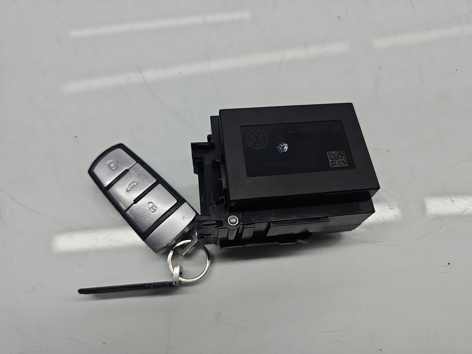 Contact cu cheie Volkswagen Passat B7 (362) [Fabr 2010-2014] 3C0905843AD 2.0 TDI CFGC 130KW / 177CP - imagine 4