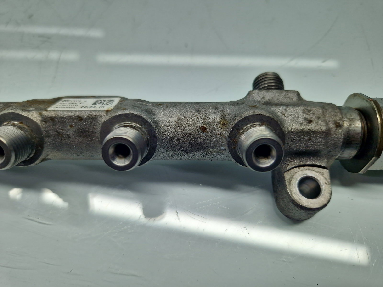 Rampa injectoare Volkswagen Golf 7 (5G) [Fabr 2014-prezent] 04L089G 2.0 TDI DFCA 140KW / 190CP - imagine 4