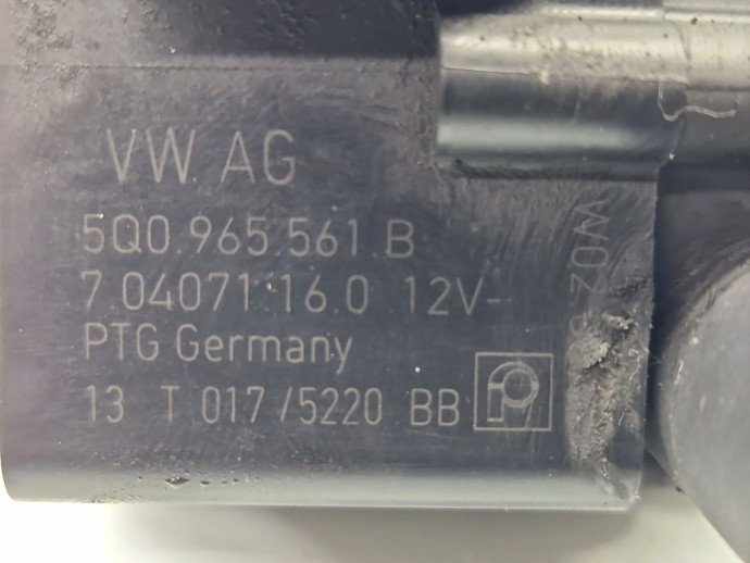 Pompa recirculare apa AUDI A3 Sportback (8VS, 8VM) [Fabr 2013-prezent] 5Q0965561B 1.6 TDI CLHA 77KW / 105CP