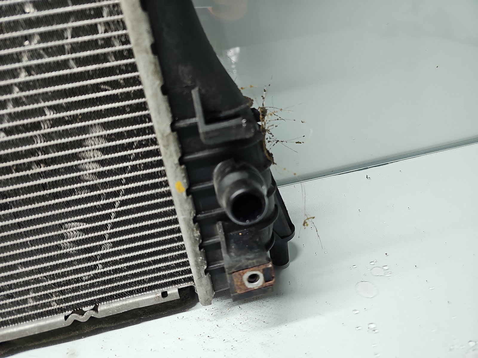 Radiator apa Jaguar XF (X250) [Fabr 2008-2015] Facelift OEM 202KW / 275CP - imagine 4