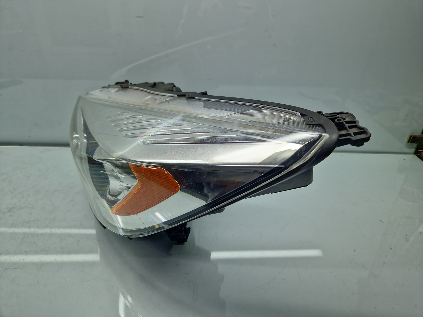 Far stanga Ford Kuga II [Fabr 2012-prezent] SUV Facelift GV41-13W030-DF - imagine 2