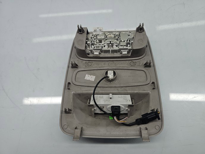 Plafoniera fata Renault Clio 4 (B98) Hatchback [Fabr 2012-2020] 739486822R