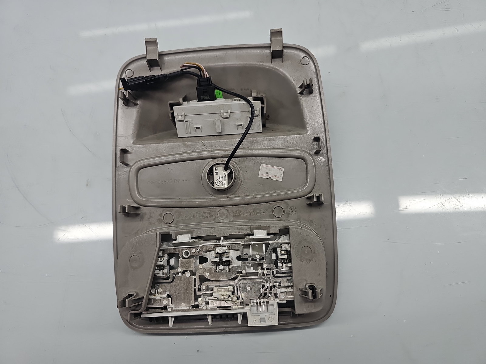 Plafoniera fata Renault Clio 4 (B98) Hatchback [Fabr 2012-2020] 739486822R - imagine 4