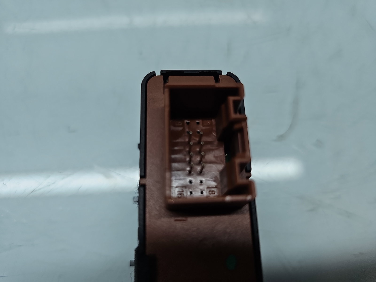 Buton dezaburire luneta Volkswagen UP [Fabr 2011-2019] 1S0927137E - imagine 4