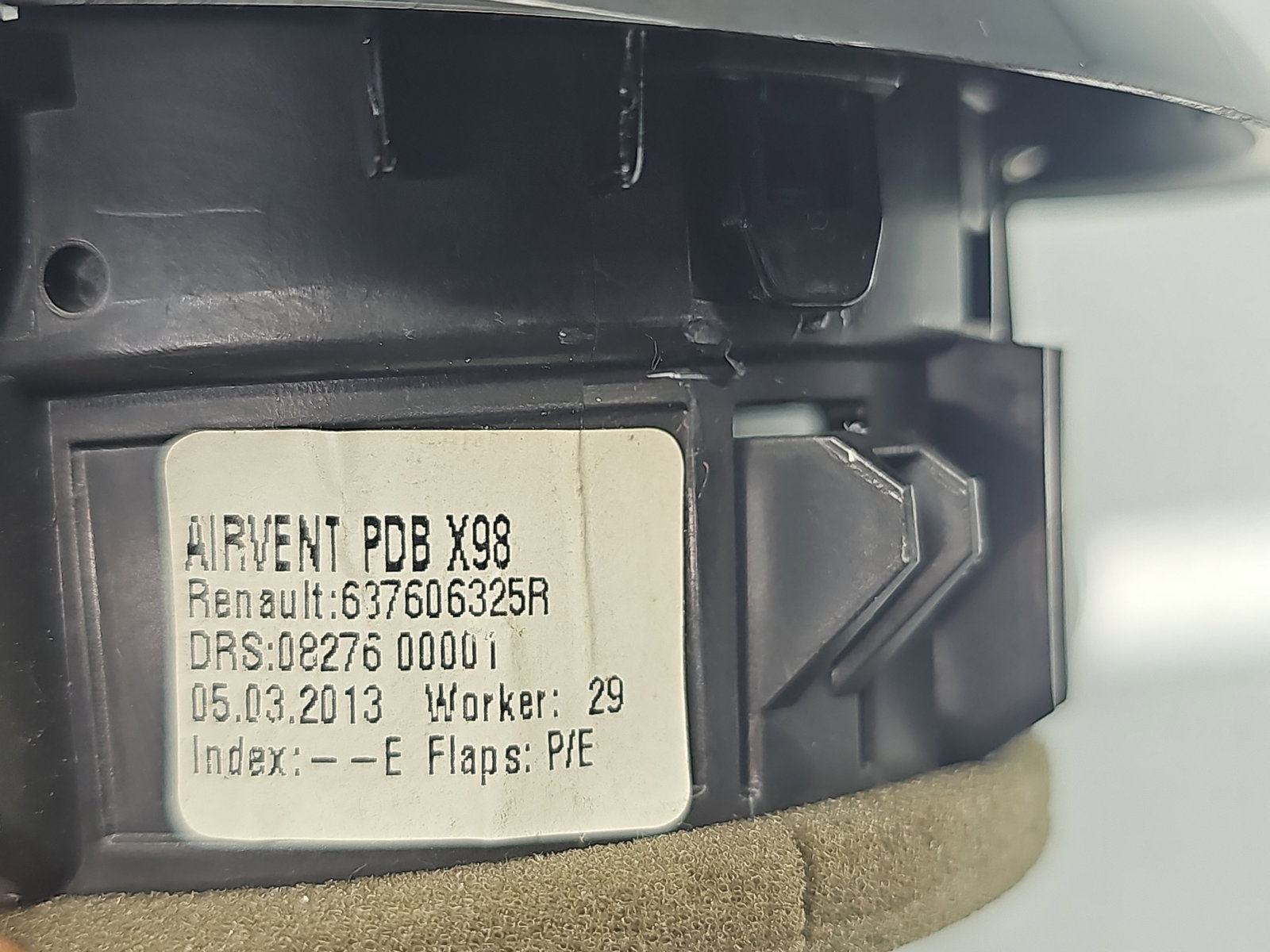 Grila aerisire stanga Renault Clio 4 (B98) Hatchback [Fabr 2012-2020] 687606325R - imagine 4