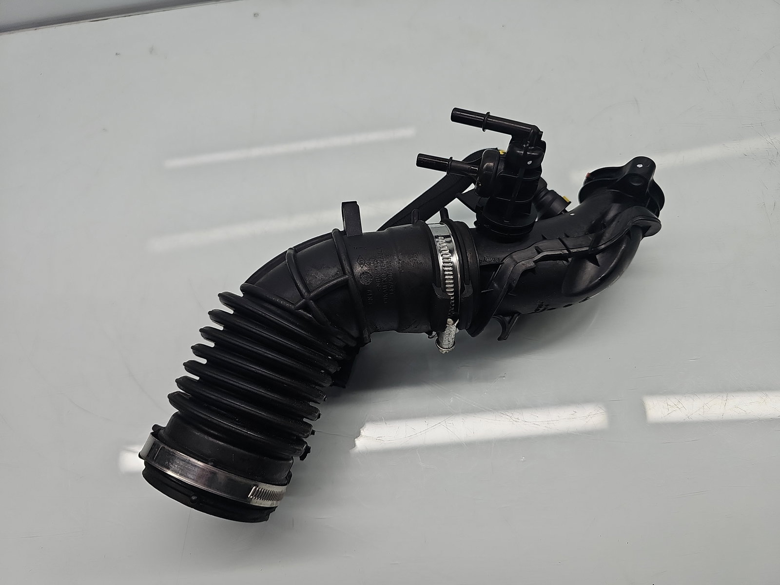 Tub admisie aer Dacia Duster 2 [Fabr 2017-2023] 165763262R 1.5 dCi K9K-872 85KW / 115CP - imagine 4