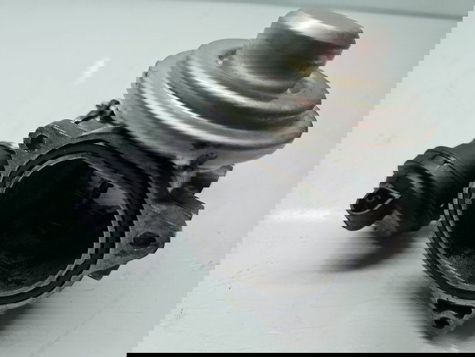 Supapa EGR Seat Alhambra (7V8,7V9) [Fabr 1997-2010] 038129637L 1.9 TDI AUY 85KW / 116CP