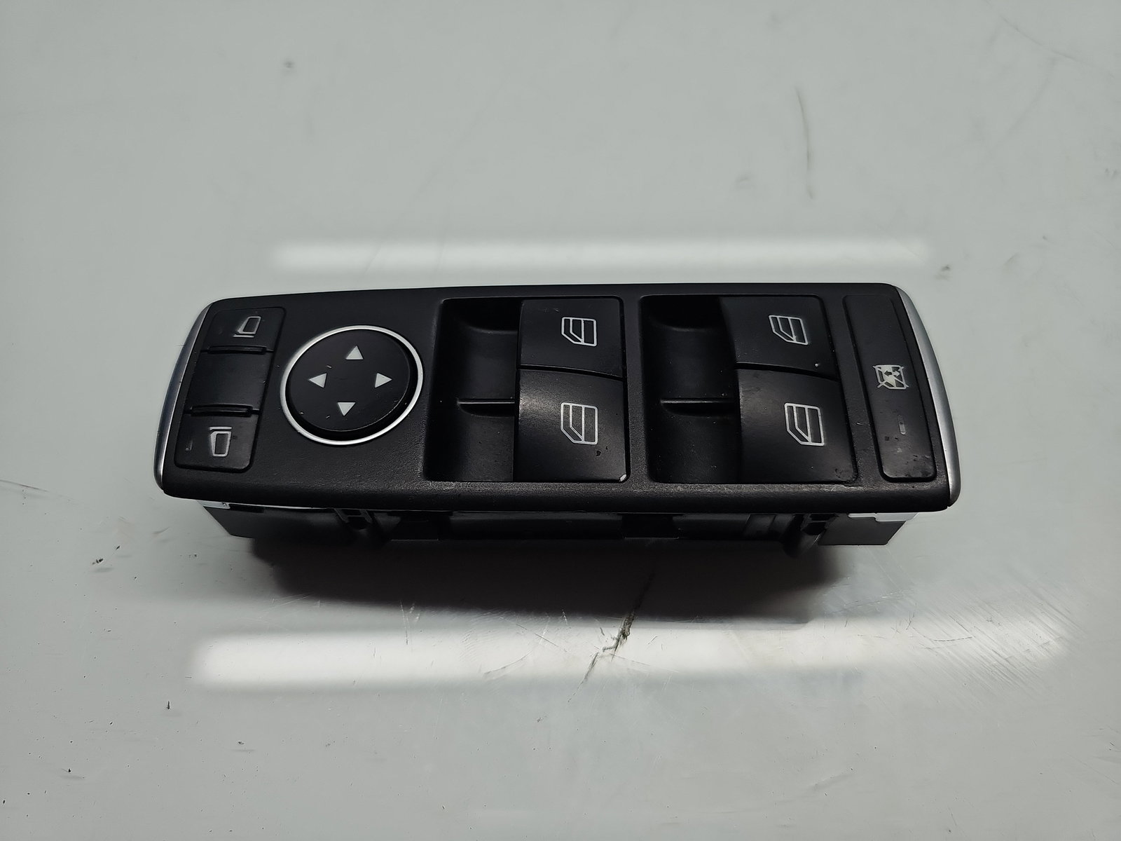 Butoane comanda geamuri sofer Mercedes Clasa A (W176) [Fabr 2012-2018] A1669054300 - imagine 1