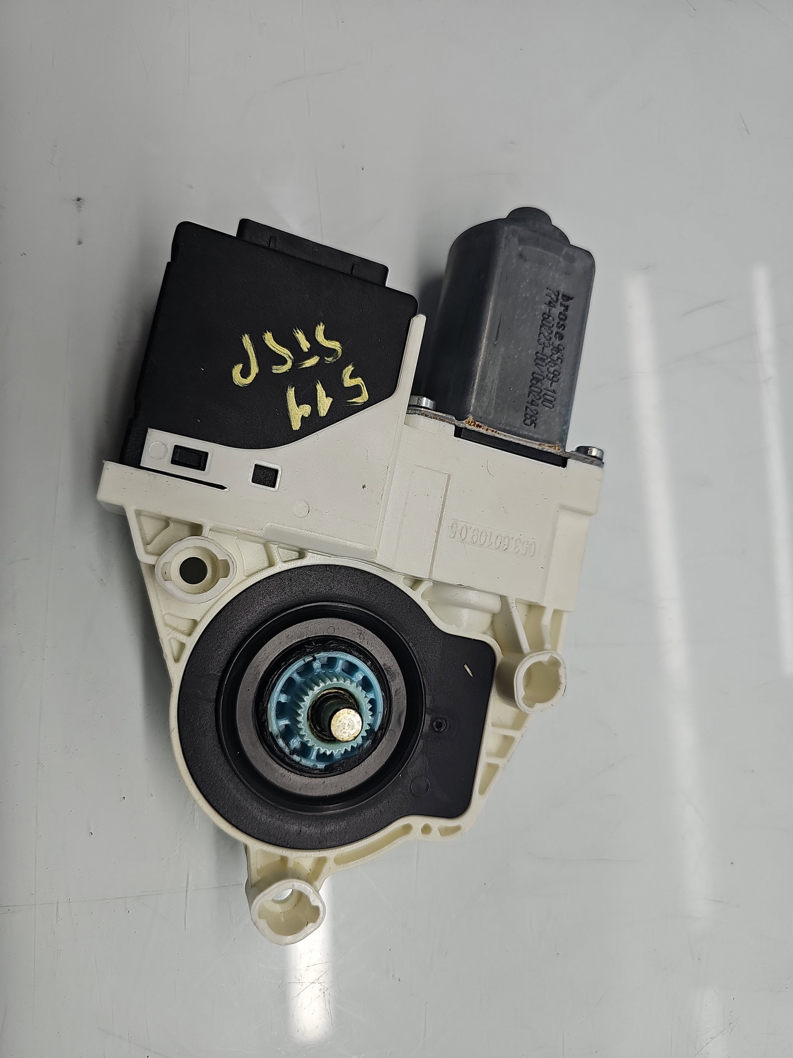 Motoras geam stanga spate Volkswagen Passat CC (358) Facelift [Fabr 2012-2016] EC8959703D - imagine 1