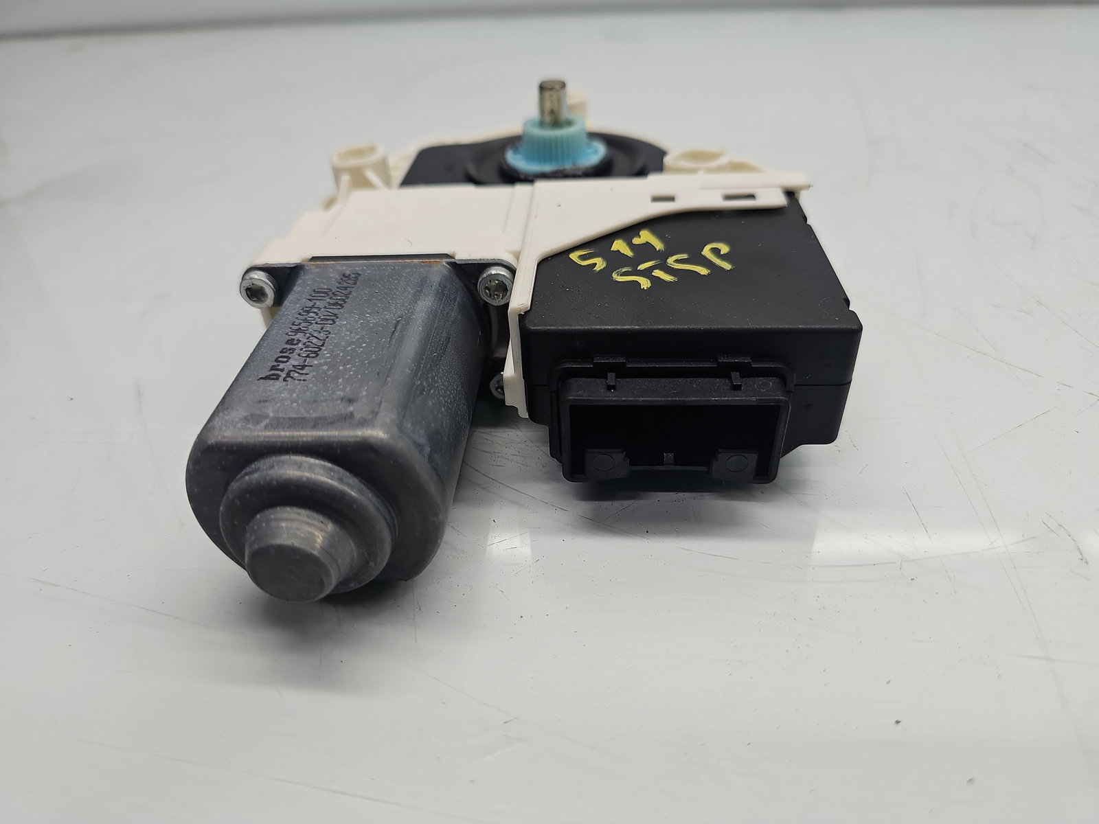 Motoras geam stanga spate Volkswagen Passat CC (358) Facelift [Fabr 2012-2016] EC8959703D - imagine 3