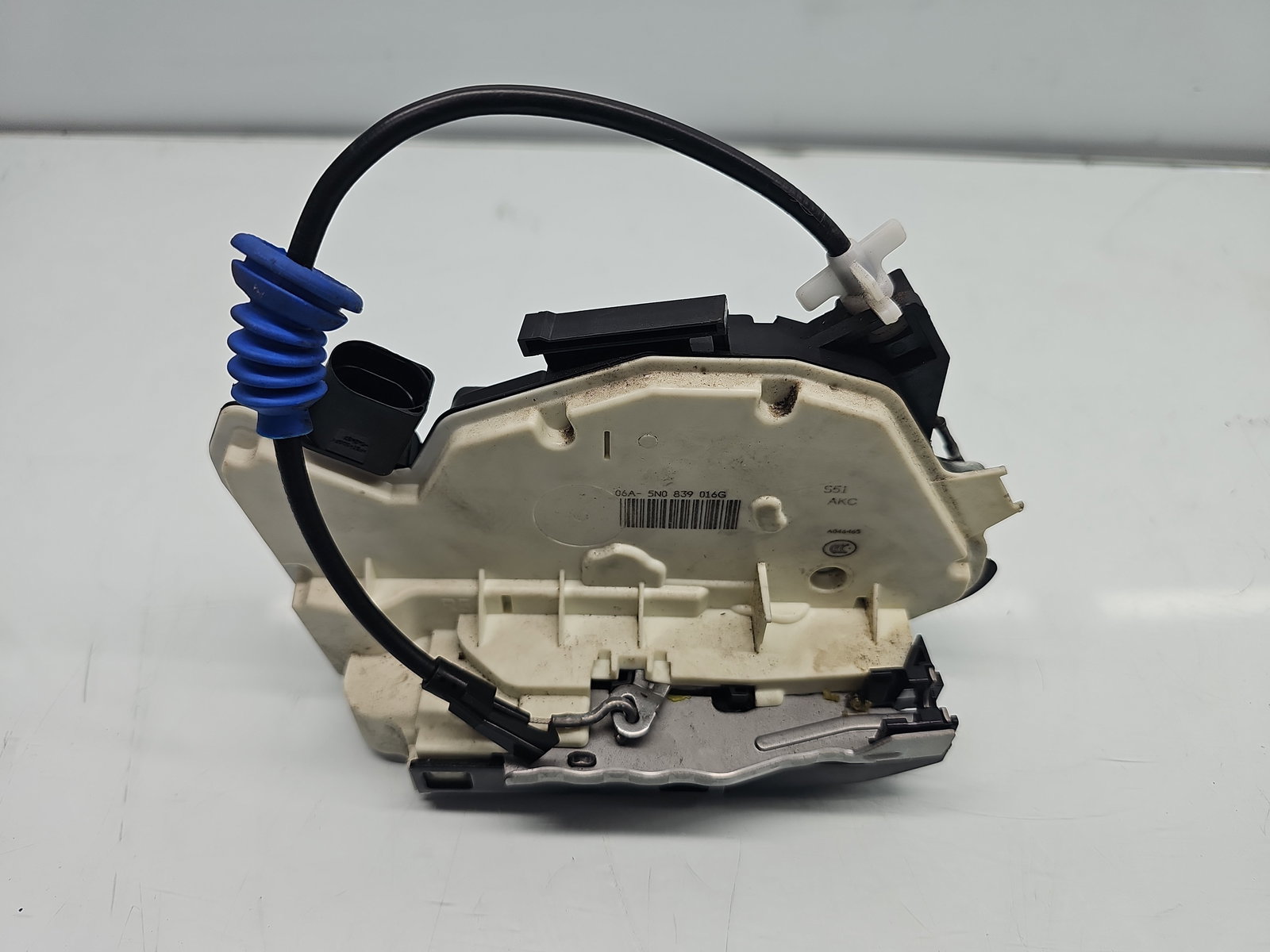 Broasca usa dreapta spate Volkswagen Passat CC (358) Facelift [Fabr 2012-2016] 5N0839016G - imagine 1