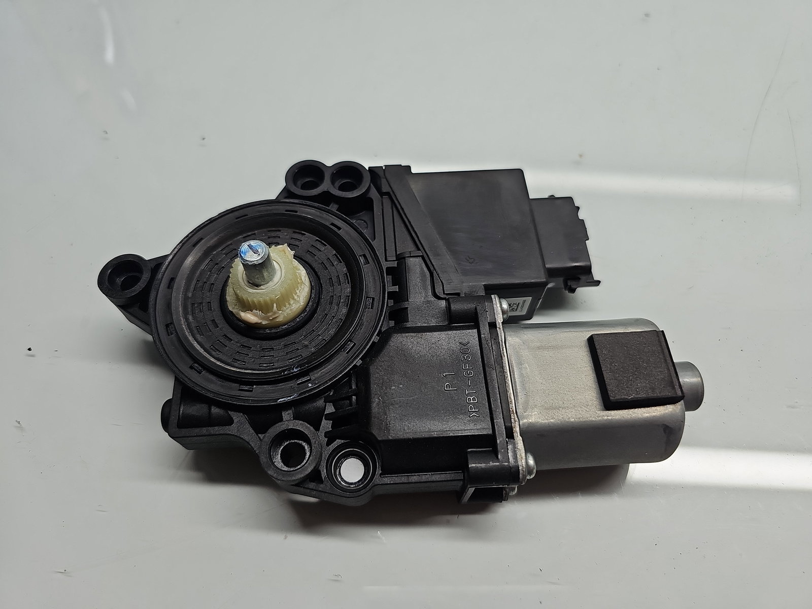 Motoras geam stanga spate KIA Ceed (JD) [Fabr 2012-2018] Hatchback 83450-A2010 - imagine 1