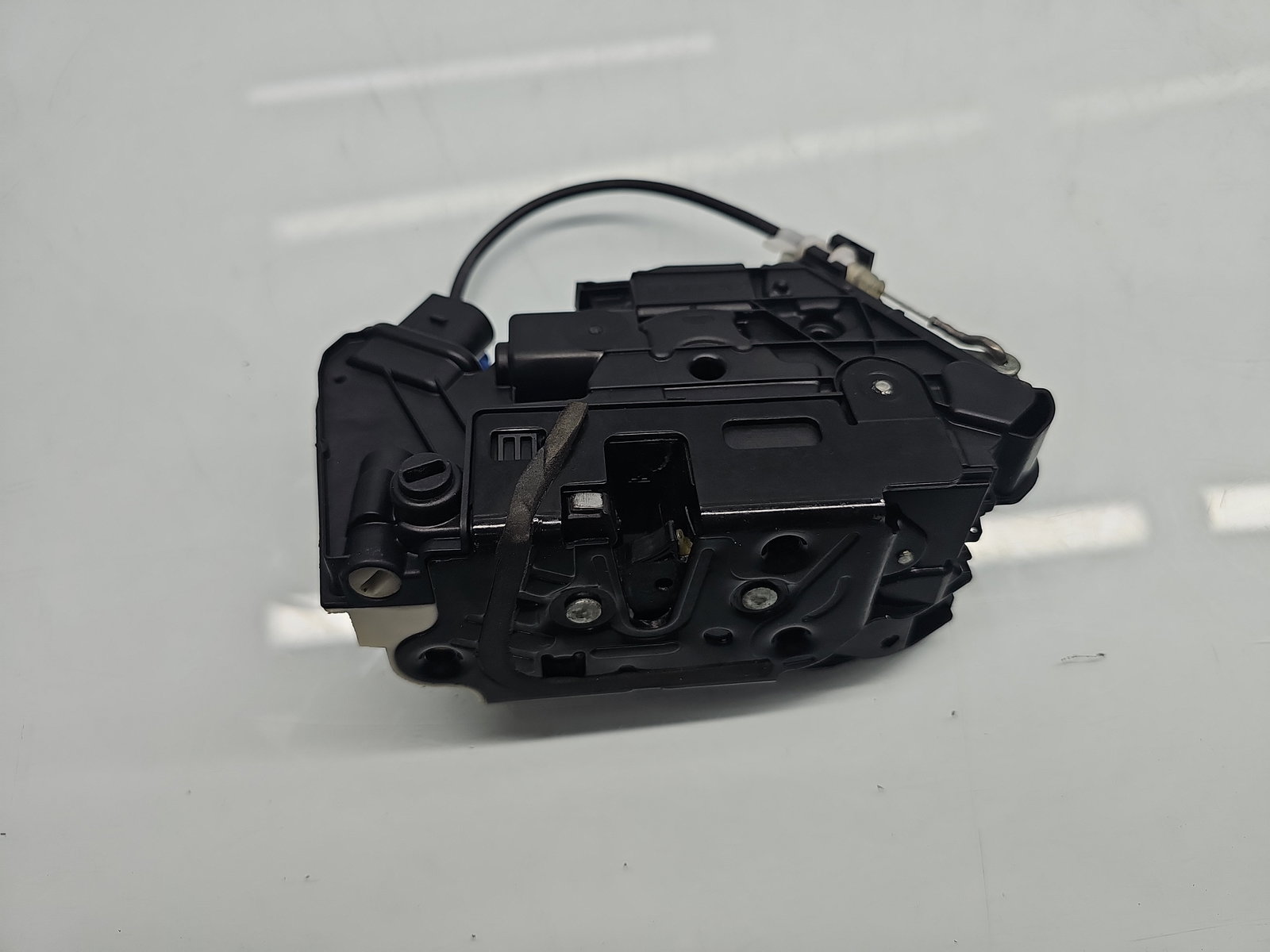 Broasca usa stanga spate Volkswagen Passat CC (358) Facelift [Fabr 2012-2016] 5N0839015G - imagine 4