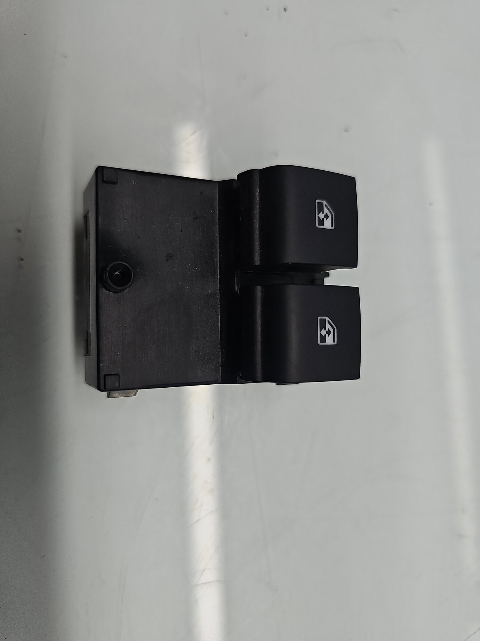 Butoane comanda geamuri sofer Opel Adam (M13) [Fabr 2012-prezent] 13360337 - imagine 1