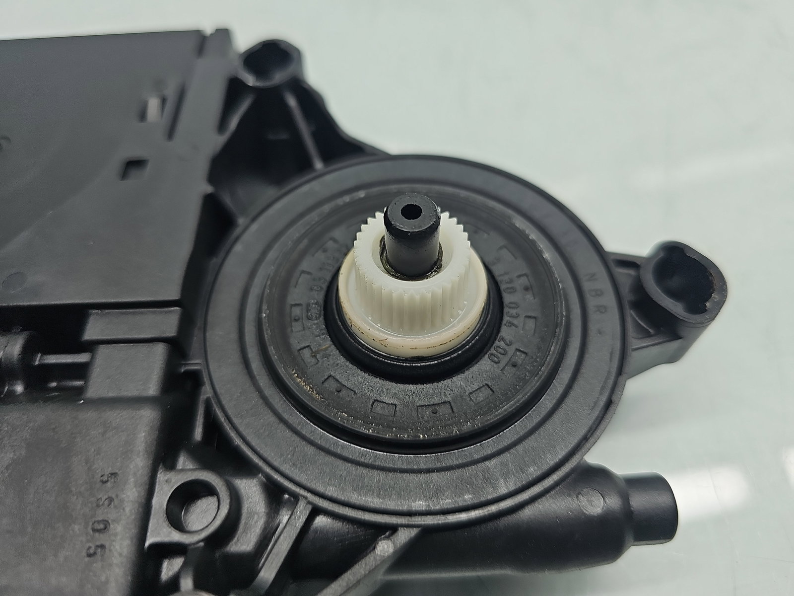 Motoras geam dreapta fata Volkswagen Passat B7 (365) [Fabr 2010-2014] Break 3AA959701A - imagine 2