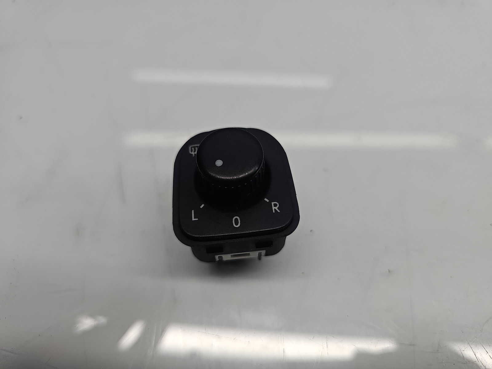 Buton reglaj oglinzi Volkswagen Passat B7 (365) [Fabr 2010-2014] 1K0959565L - imagine 1