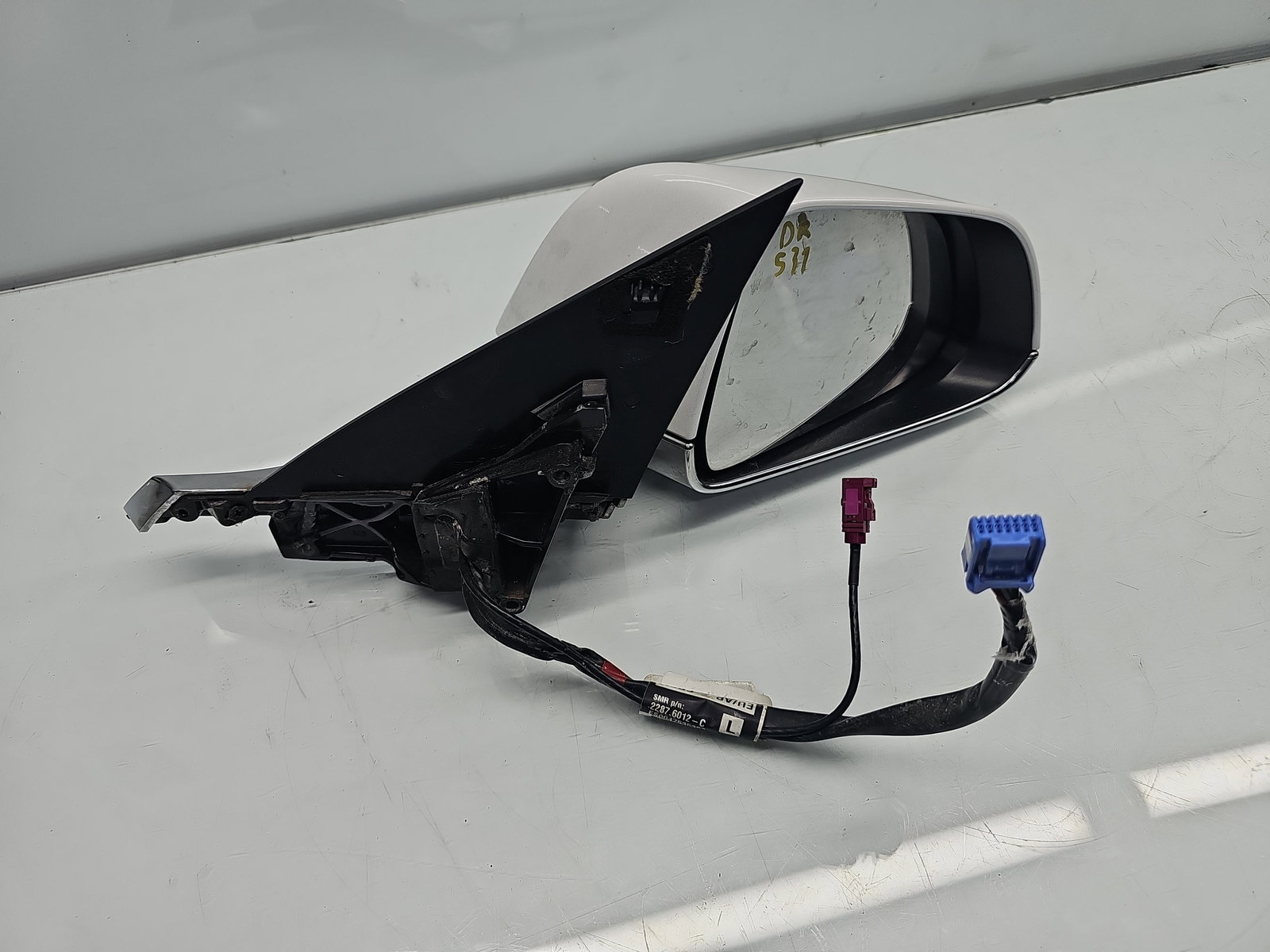 Oglinda dreapta TESLA Model 3 [Fabr 2020-2025] Pearl White - imagine 4