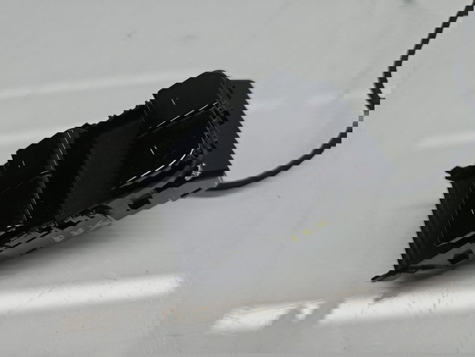 Butoane comanda geamuri sofer TESLA Model 3 [Fabr 2020-2025] 1081037-01-F