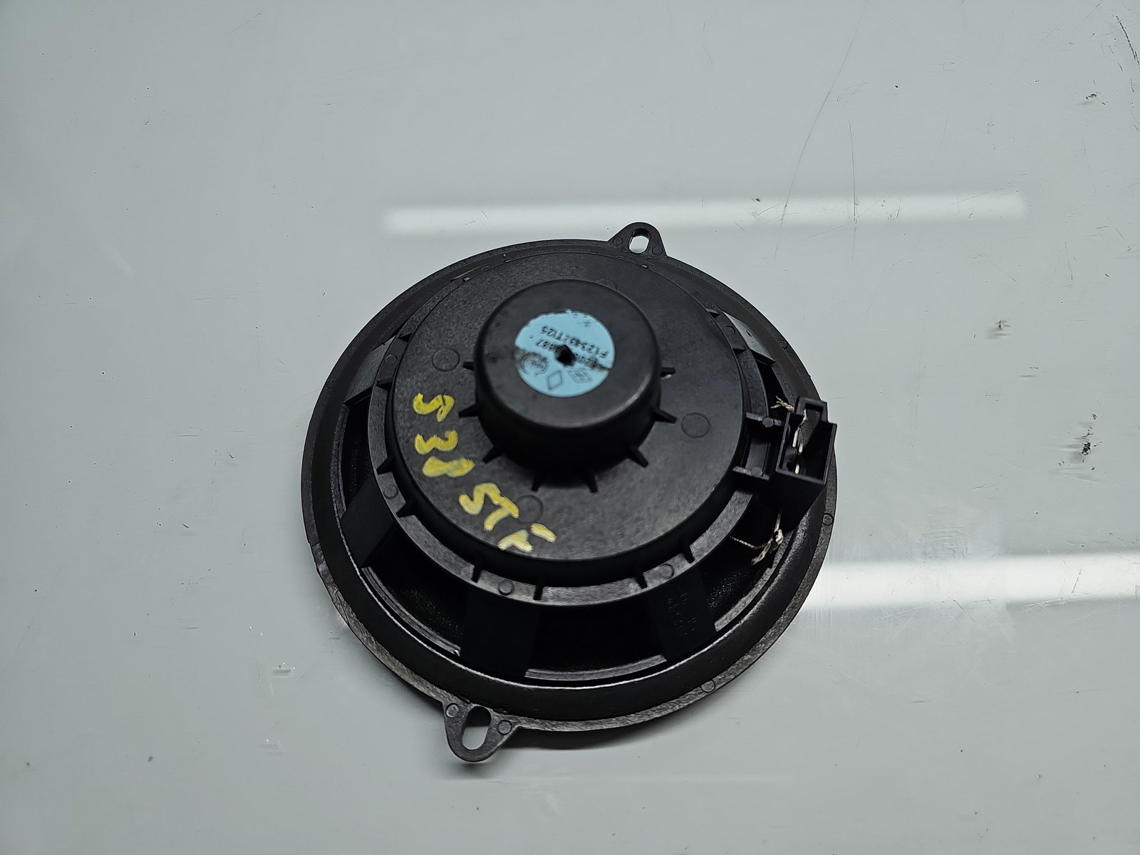 Boxa stanga fata Renault Clio 4 (B98) Hatchback [Fabr 2012-2020] 8200687884 - imagine 2