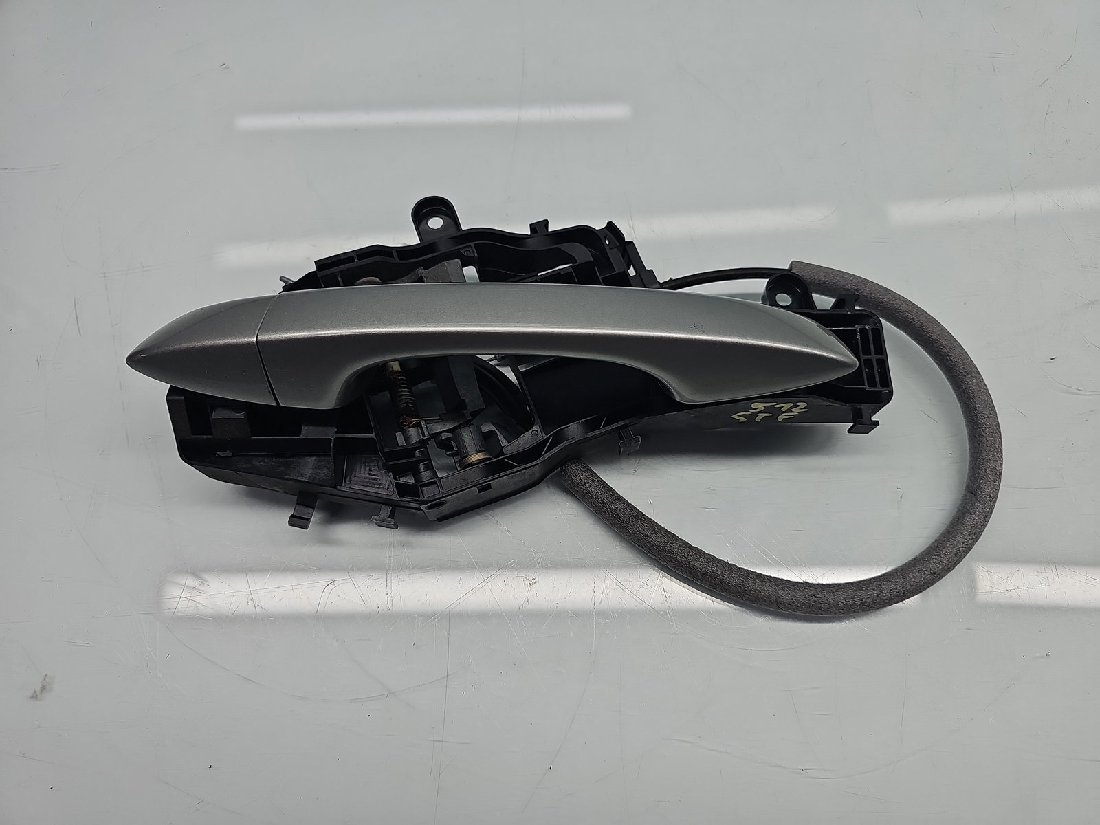 Maner usa stanga fata Volkswagen Passat B8 (3G2) [Fabr 2015-prezent] LB7W - imagine 1