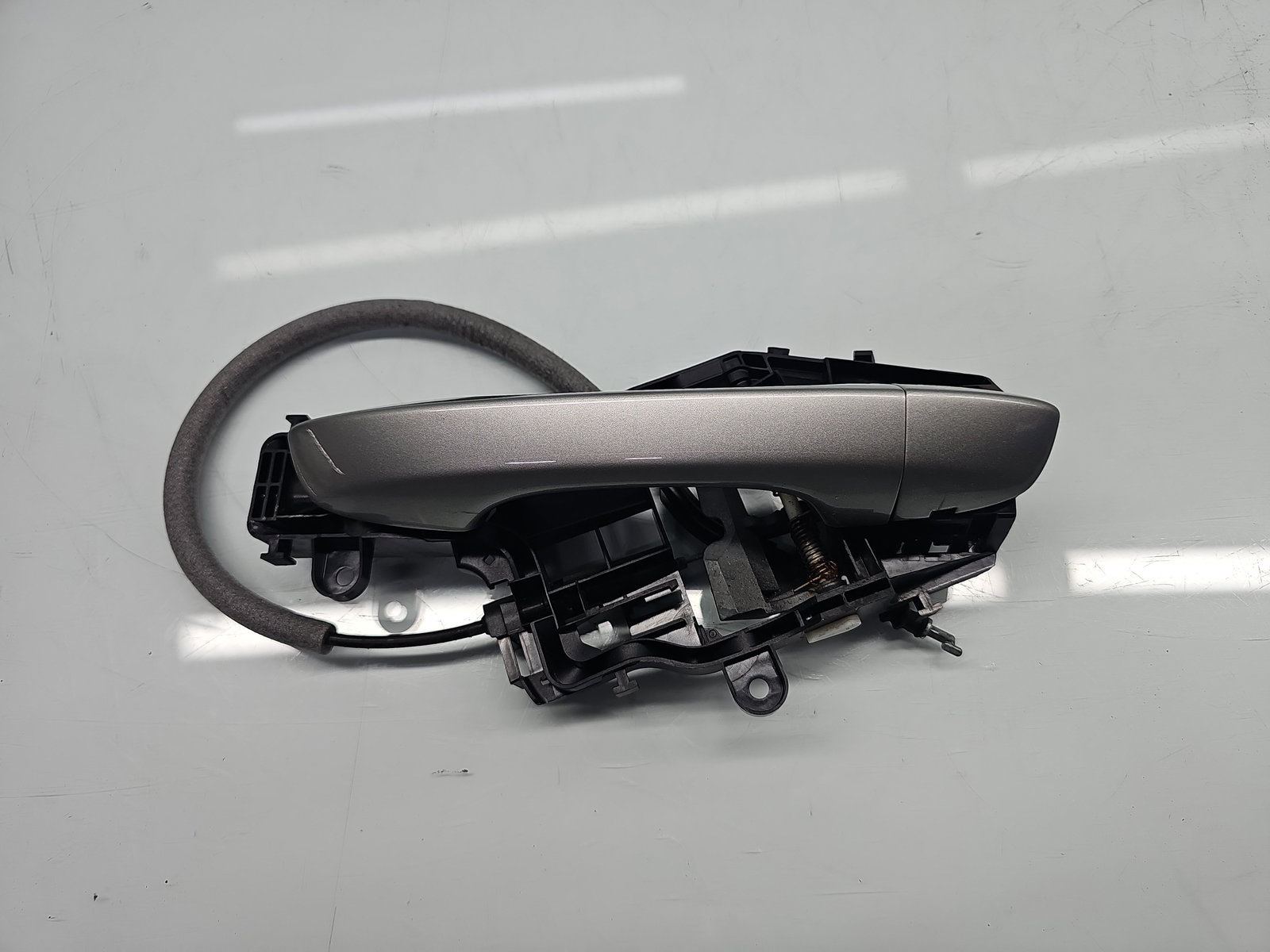 Maner usa stanga fata Volkswagen Passat B8 (3G2) [Fabr 2015-prezent] LB7W - imagine 2