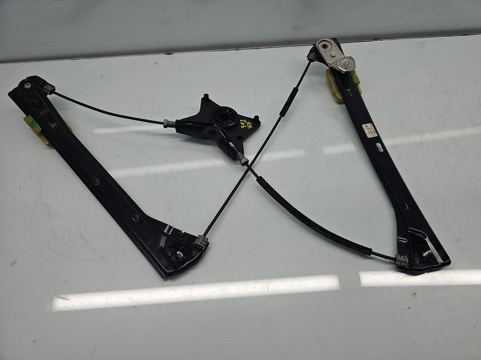 Macara electrica geam stanga fata Volkswagen Passat B8 (3G2) [Fabr 2015-prezent] 3G0837461B - imagine 1