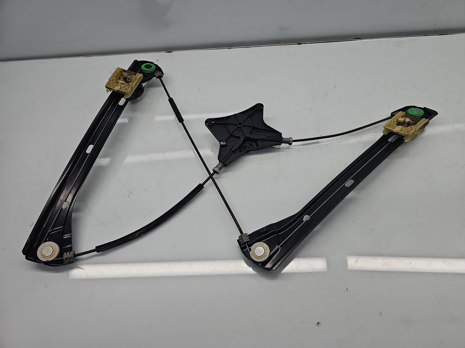 Macara electrica geam stanga fata Volkswagen Passat B8 (3G2) [Fabr 2015-prezent] 3G0837461B - imagine 5