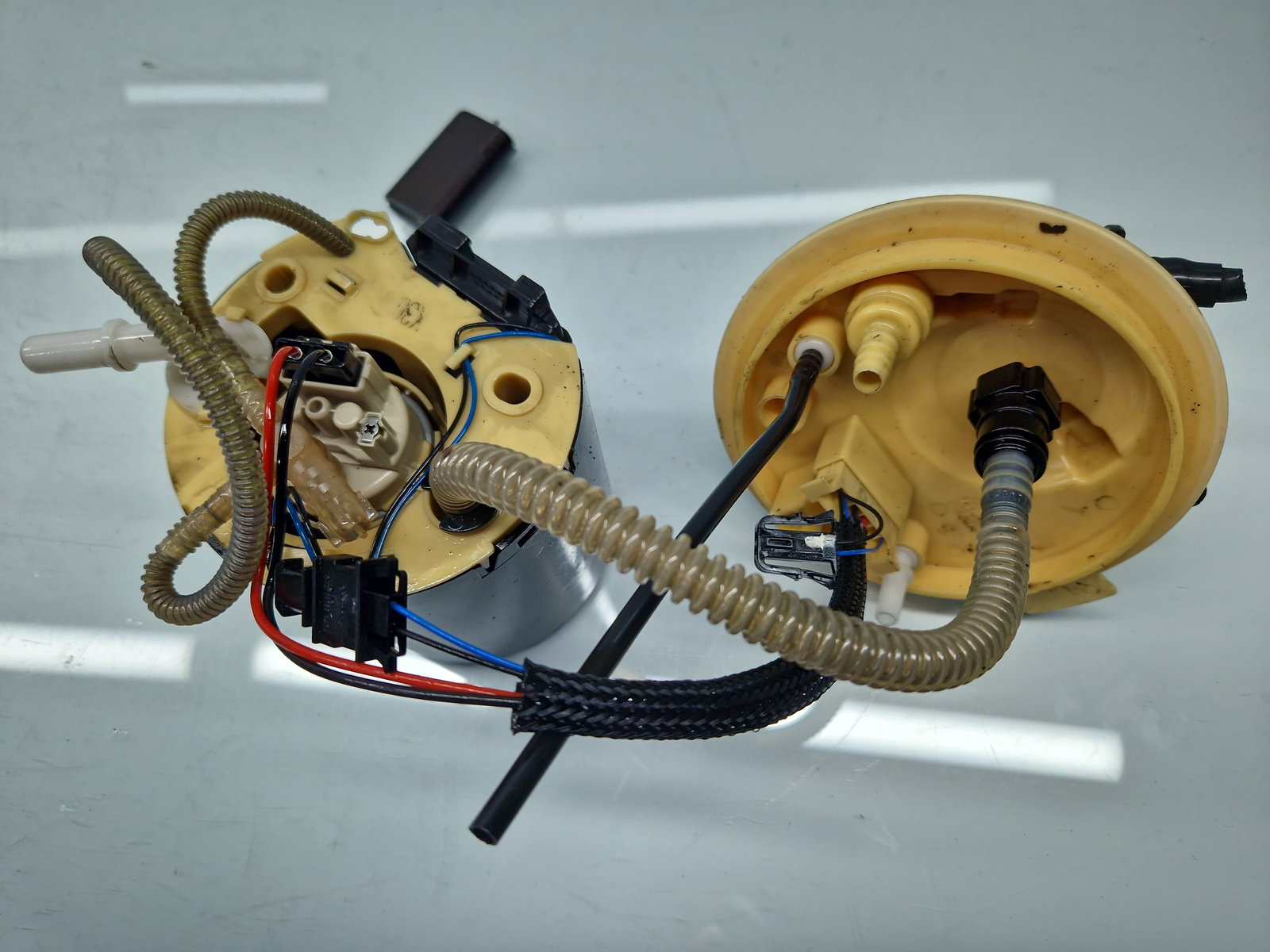 Pompa combustibil Jaguar XF (X250) [Fabr 2008-2015] Facelift 9X23-9A309-EC 2.2 QJBA 147KW / 200CP - imagine 1