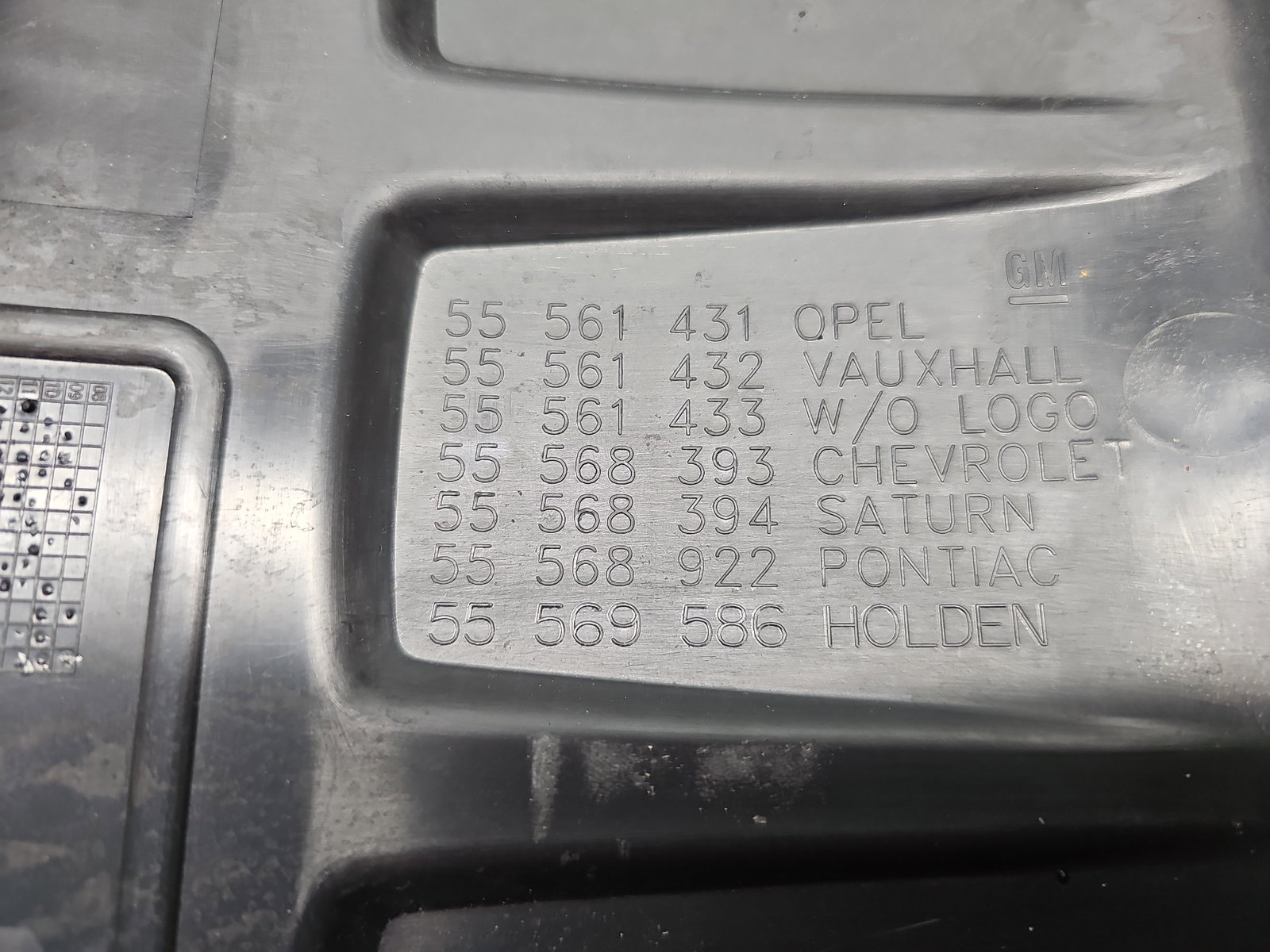 Capac motor Opel Corsa D [Fabr 2006-2013] 55561431 1.4 Benz A14XER 74KW / 100CP - imagine 3