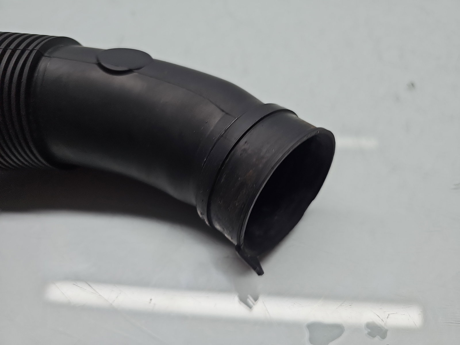 Tub admisie aer Opel Corsa D [Fabr 2006-2013] 13248878 1.4 Benz A14XER 74KW / 100CP - imagine 3