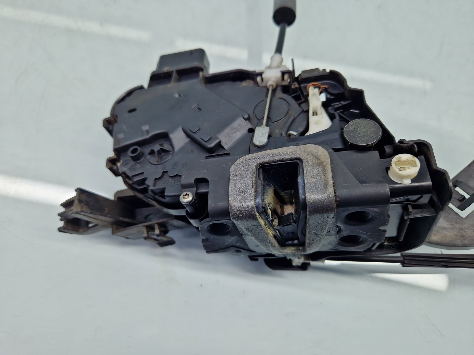 Broasca usa dreapta spate Jaguar XF (X250) [Fabr 2008-2015] Facelift 8X23-24994-CE - imagine 3