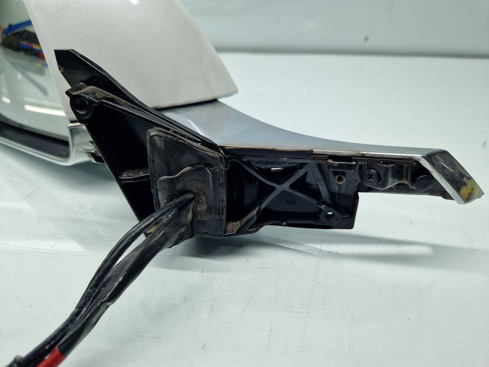 Oglinda stanga TESLA Model 3 [Fabr 2020-2025] Pearl White - imagine 4