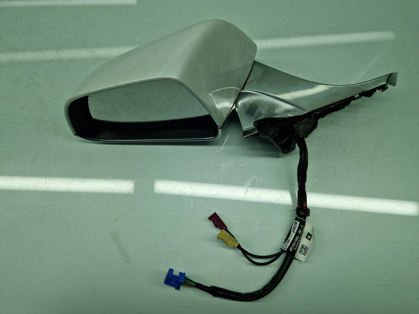 Oglinda stanga TESLA Model 3 [Fabr 2020-2025] Pearl White - imagine 7