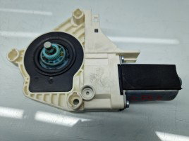 Motoras geam dreapta fata AUDI A5 Cabriolet (8F7) [Fabr 2009-2015] 8T0959802B