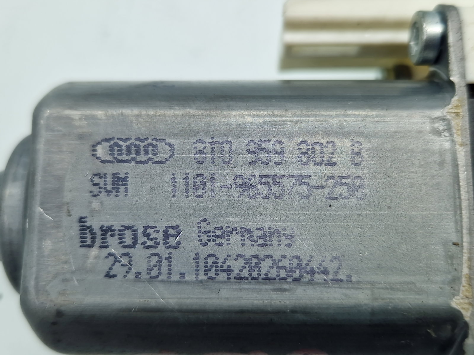 Motoras geam dreapta fata AUDI A5 Cabriolet (8F7) [Fabr 2009-2015] 8T0959802B - imagine 5