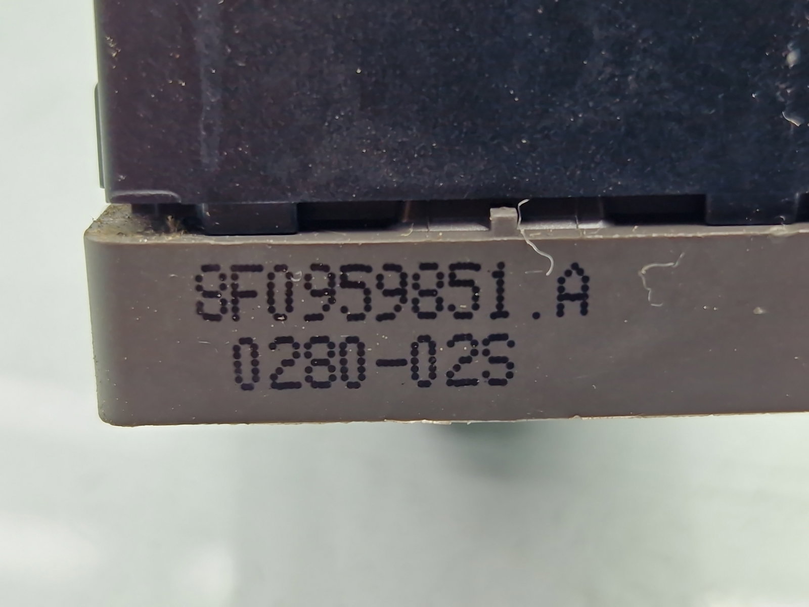 Butoane comanda geamuri sofer AUDI A5 Cabriolet (8F7) [Fabr 2009-2015] 8F0959851A - imagine 5