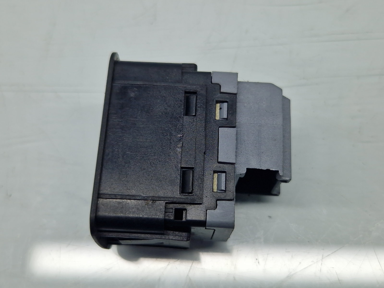 Butoane dezactivare alarma AUDI A5 Cabriolet (8F7) [Fabr 2009-2015] 4F0962109 - imagine 2