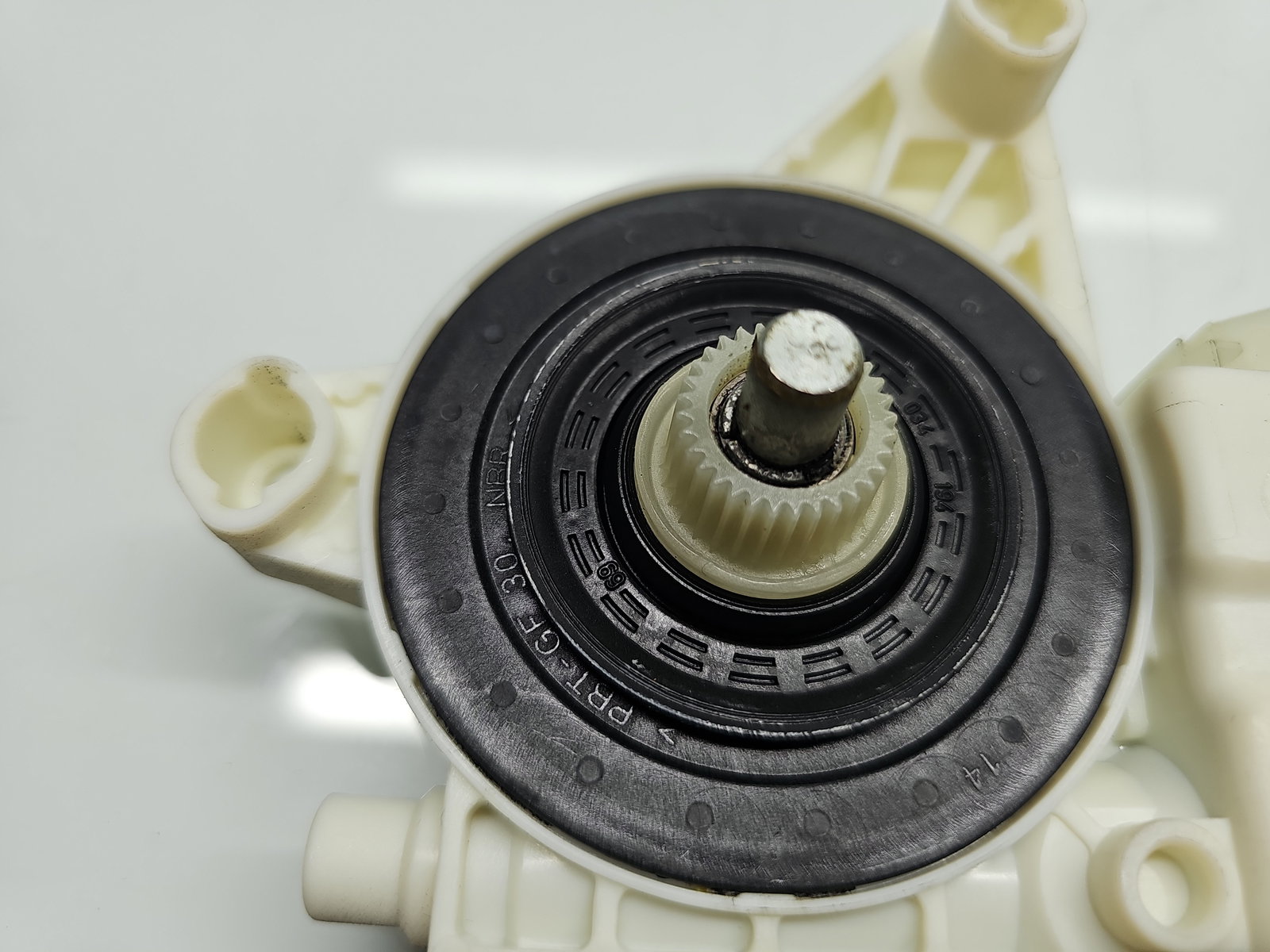 Motoras geam stanga fata Mercedes Clasa A (W176) [Fabr 2012-2018] A2469065100 - imagine 3