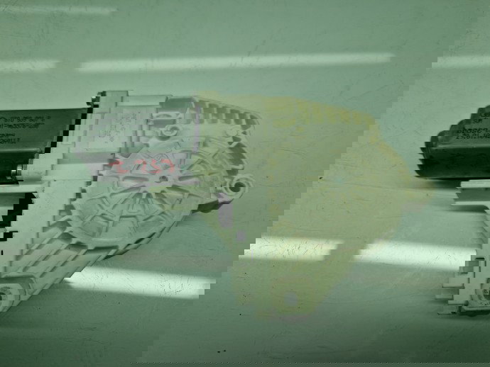 Motoras geam stanga fata AUDI A5 Cabriolet (8F7) [Fabr 2009-2015] 8T0959801B