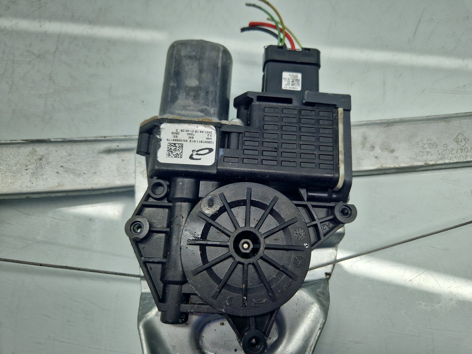 Macara electrica geam dreapta fata Dacia Duster 2 [Fabr 2017-2023] 807205167R - imagine 3