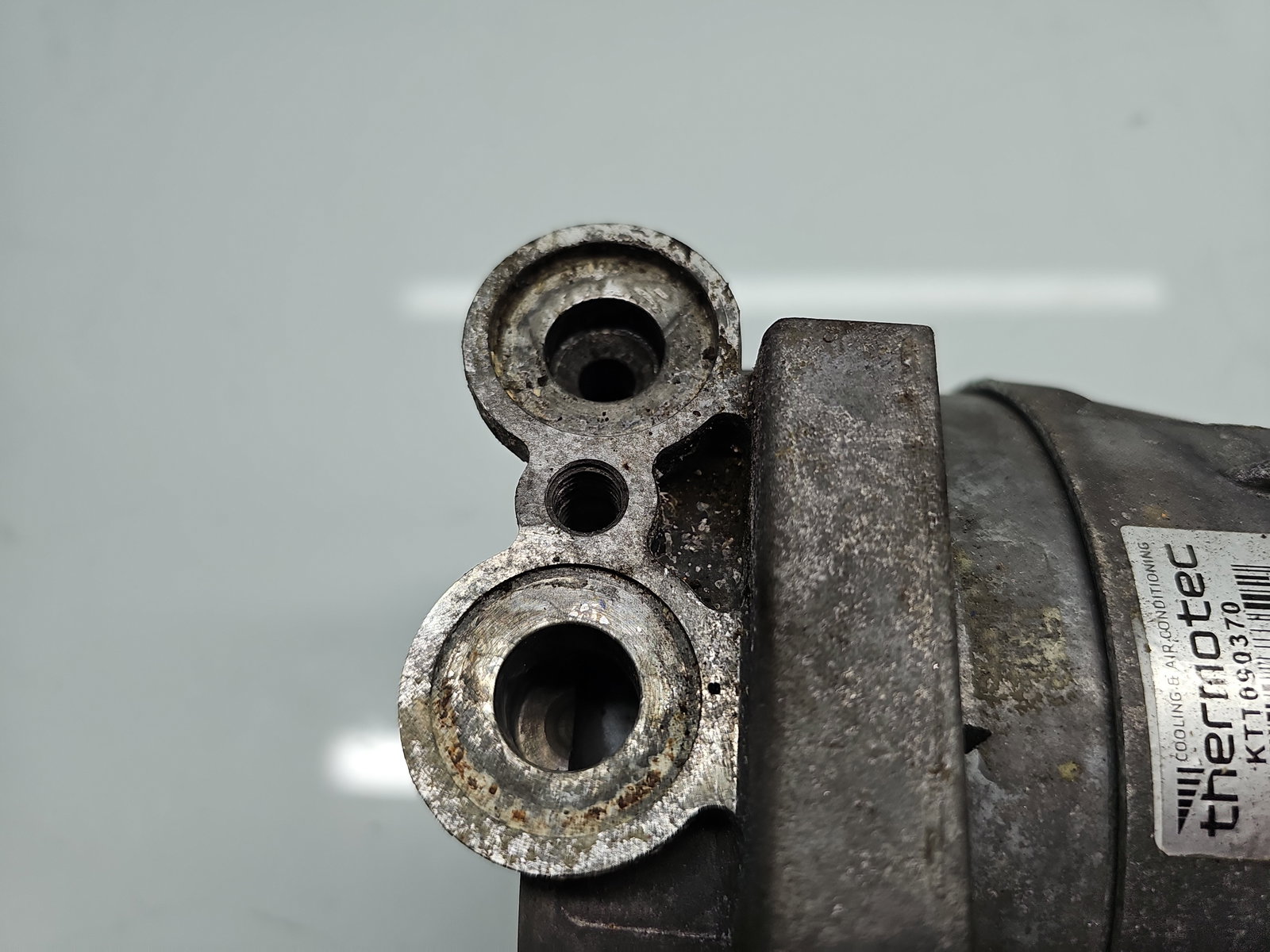 Compresor clima Chevrolet Aveo (T250, T255) [Fabr 2003-2011] KTT090370 - imagine 3