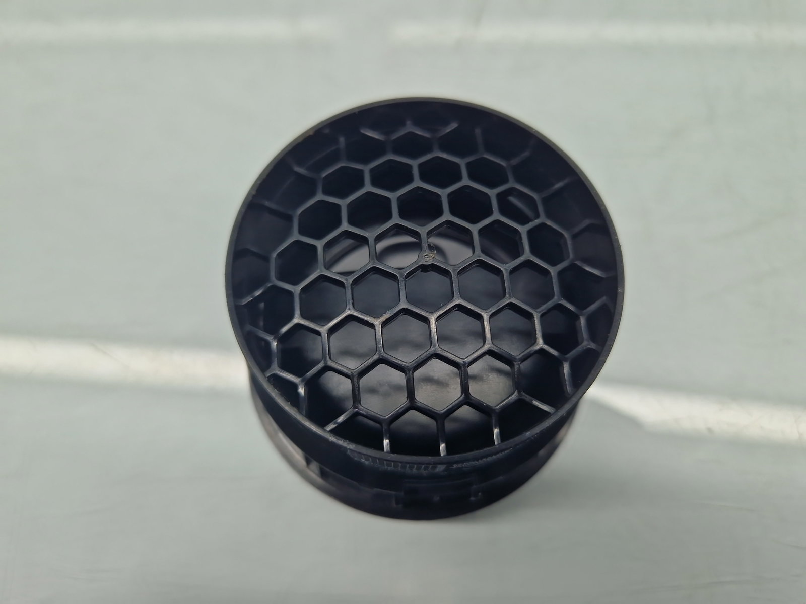 Grila aerisire centrala Dacia Duster 2 [Fabr 2017-2023] 687603688R - imagine 2