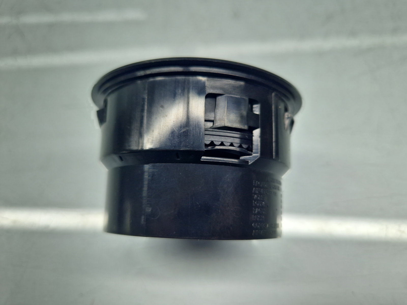 Grila aerisire stanga Dacia Duster 2 [Fabr 2017-2023] 687603688R - imagine 3